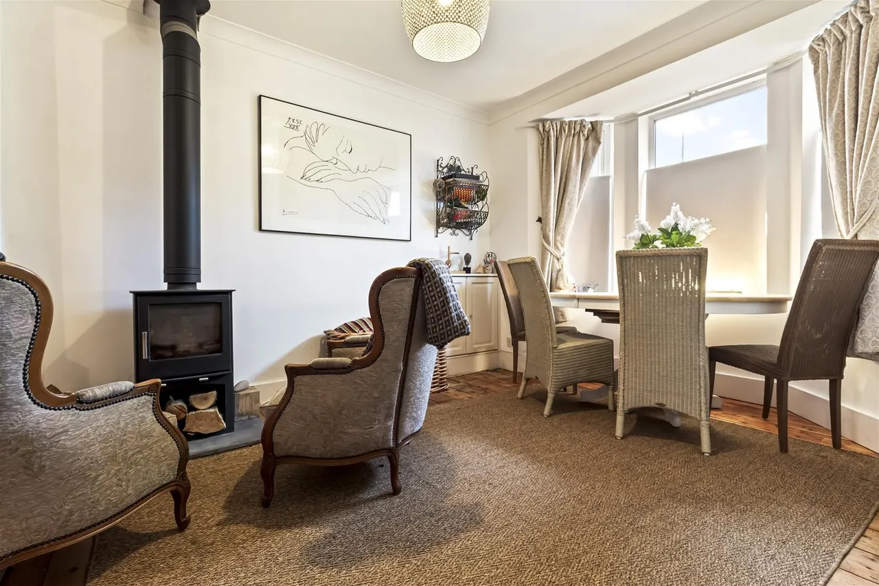 South Farm Road, Worthing, photo 5