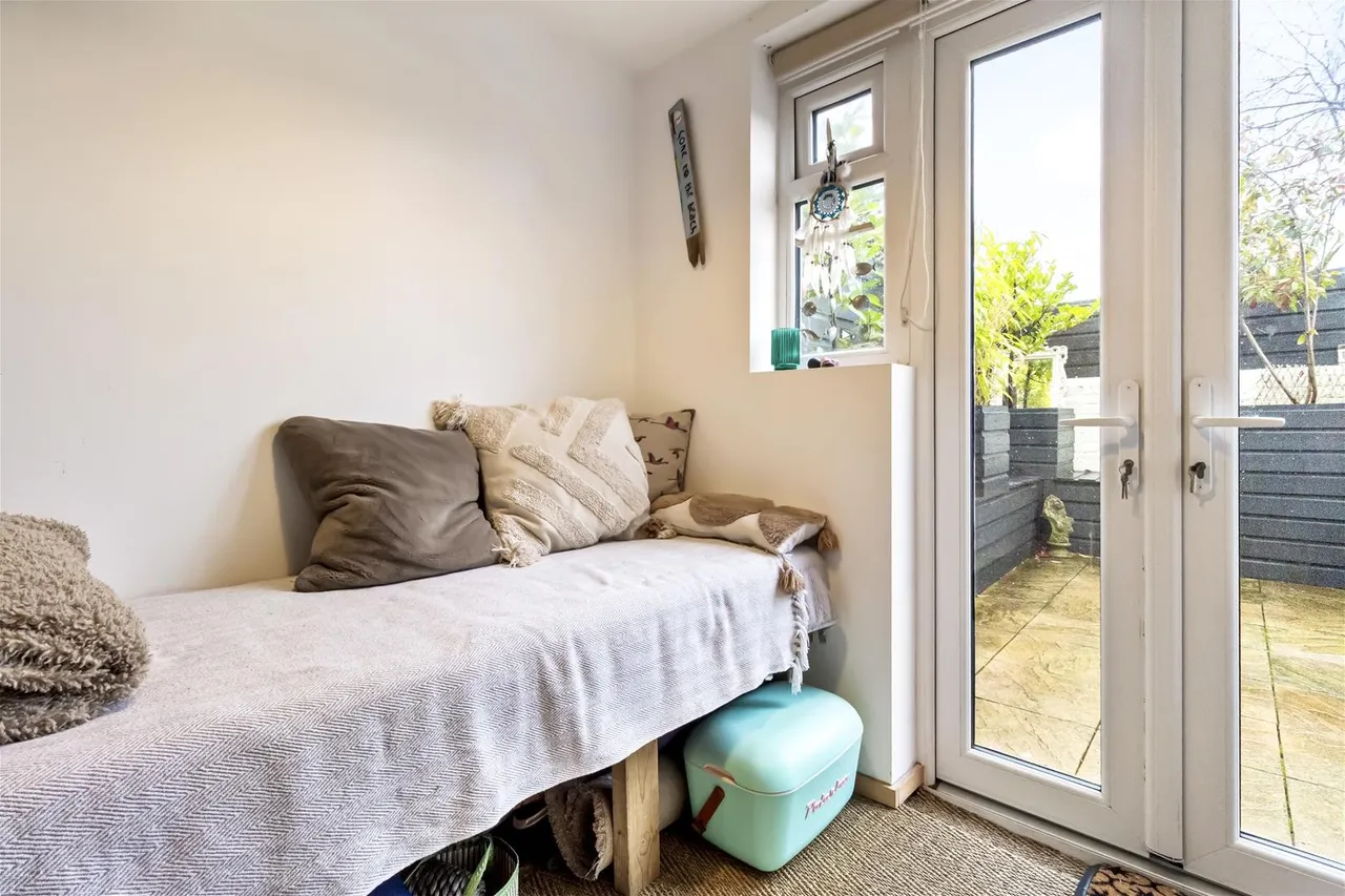 South Farm Road, Worthing, photo 16