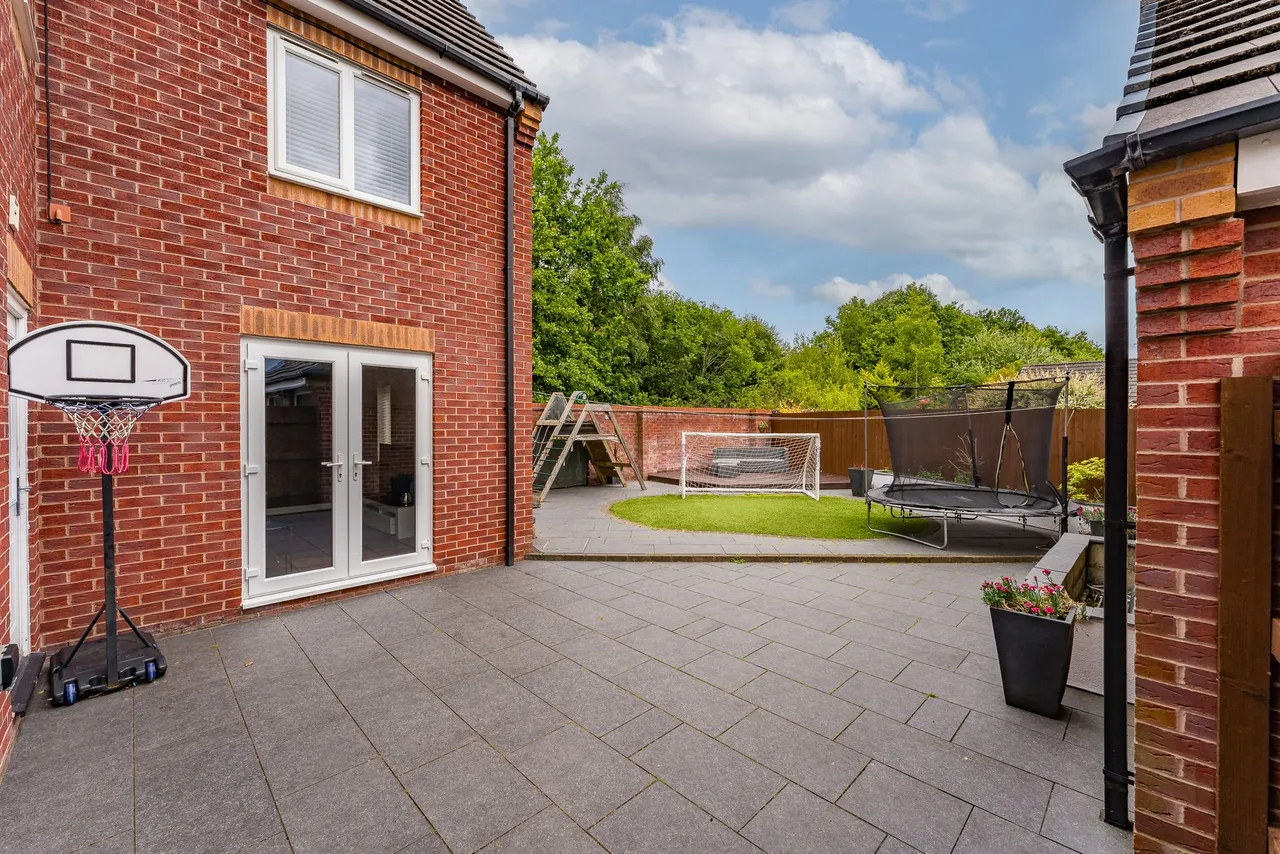 Doughton Green, Widnes, Widnes, WA8 9AX, photo 17