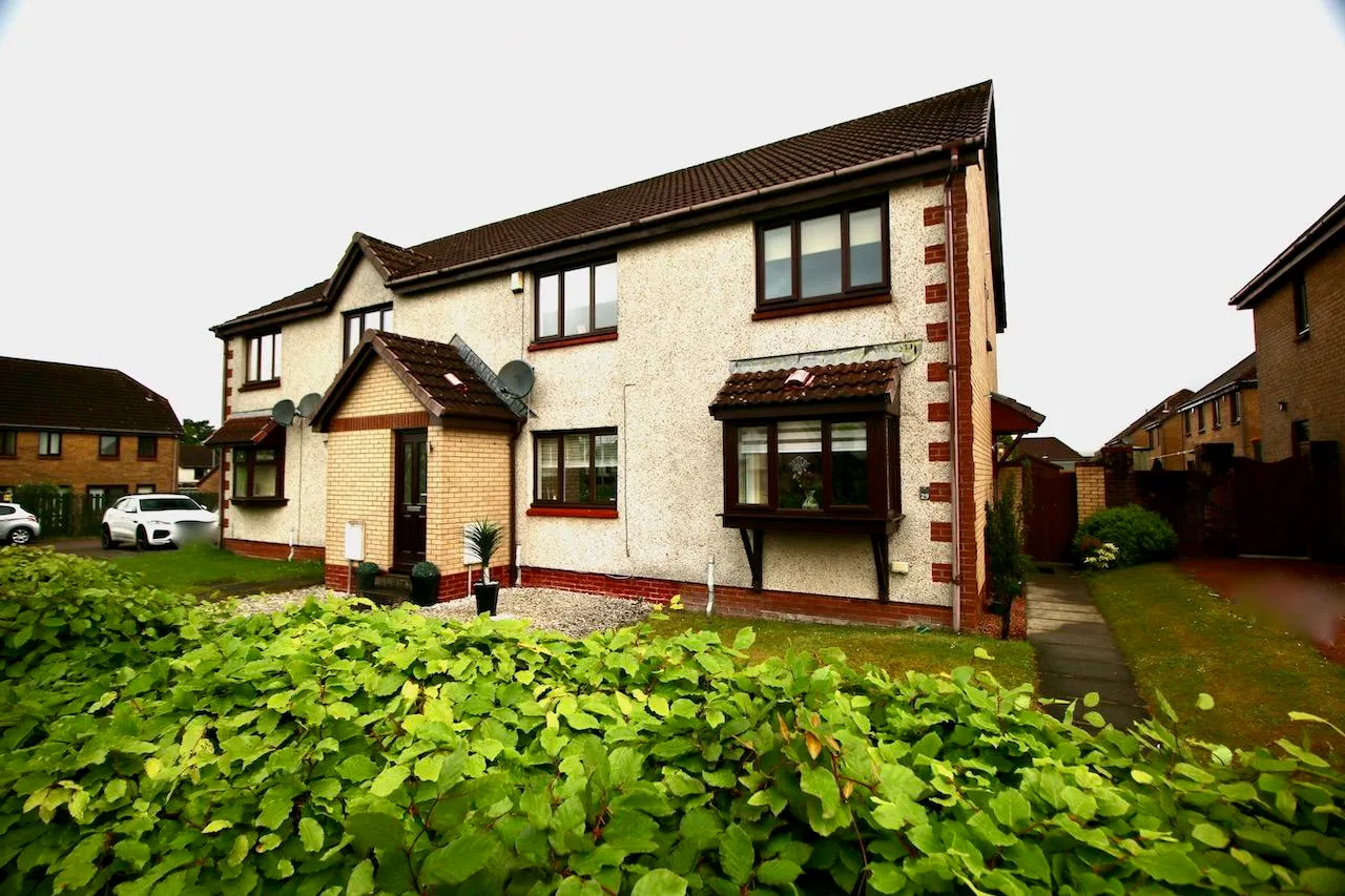 2 bed house for sale — Glen Clova Drive, Cumbernauld, G68 0DL