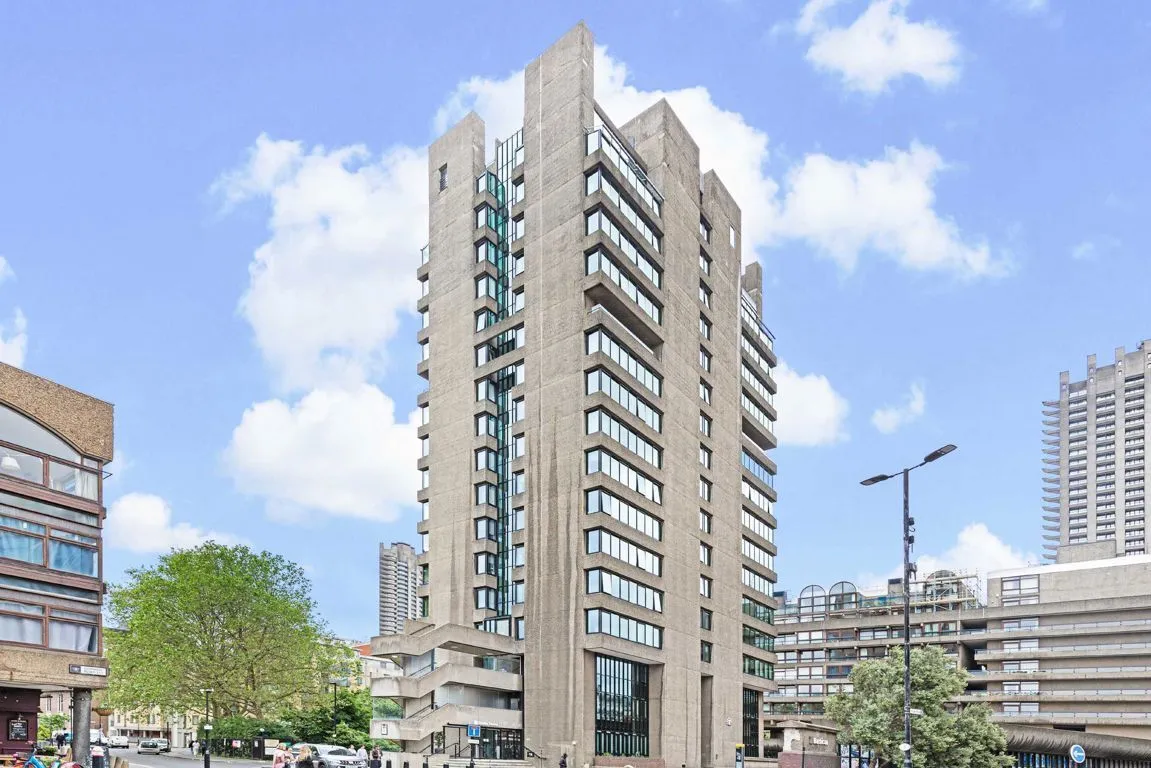 2 bed property to rent, Fann Street, EC2Y