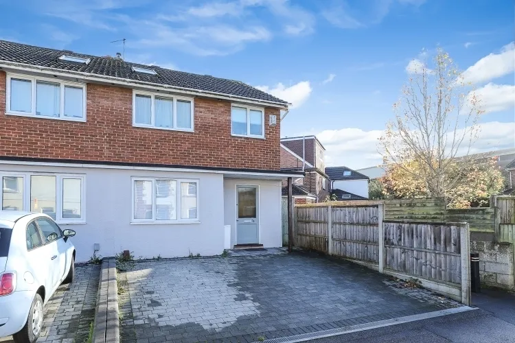 4 bed house to rent, New High Street, Headington, OX3