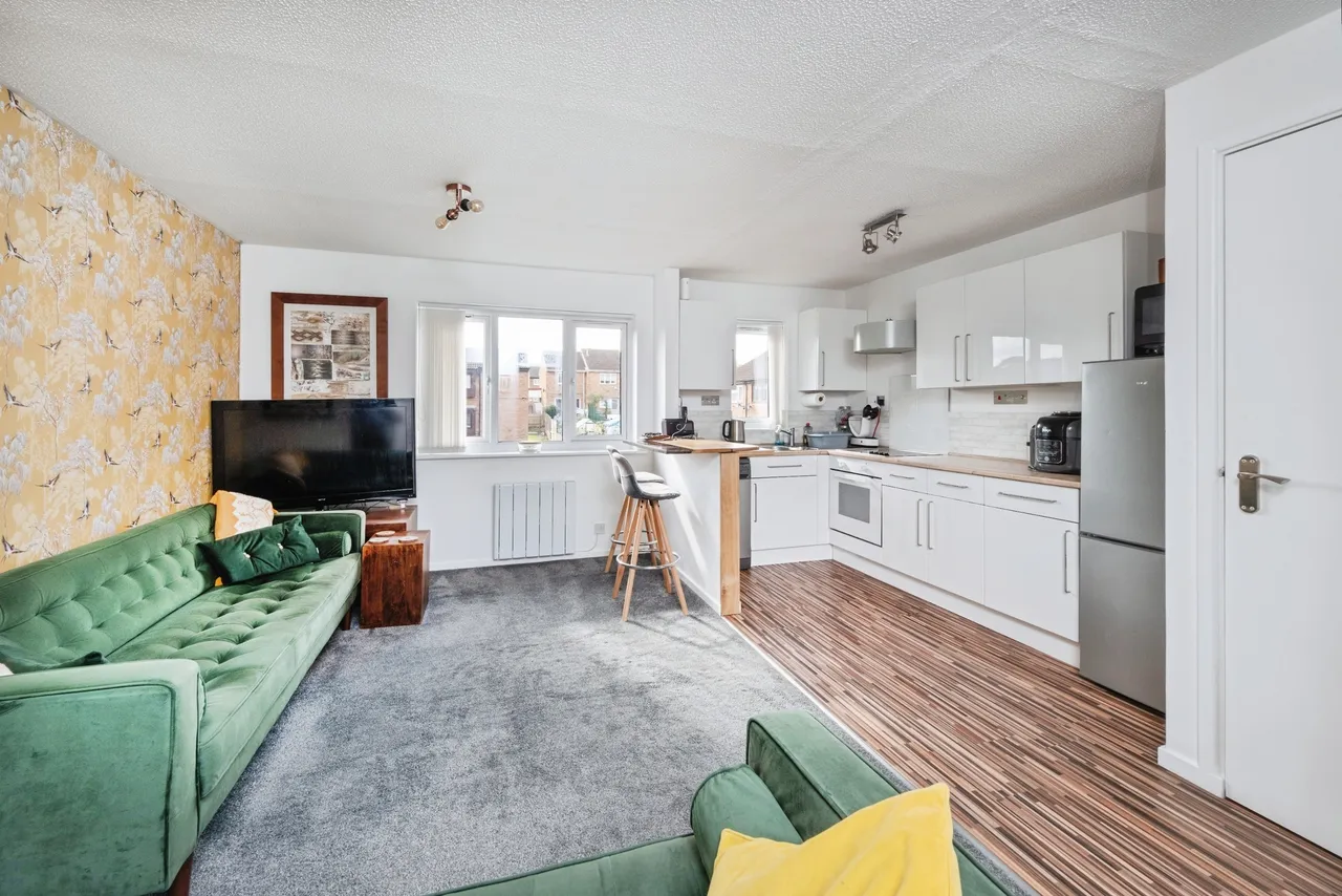 Haldene, Two Mile Ash, Milton Keynes, photo 11