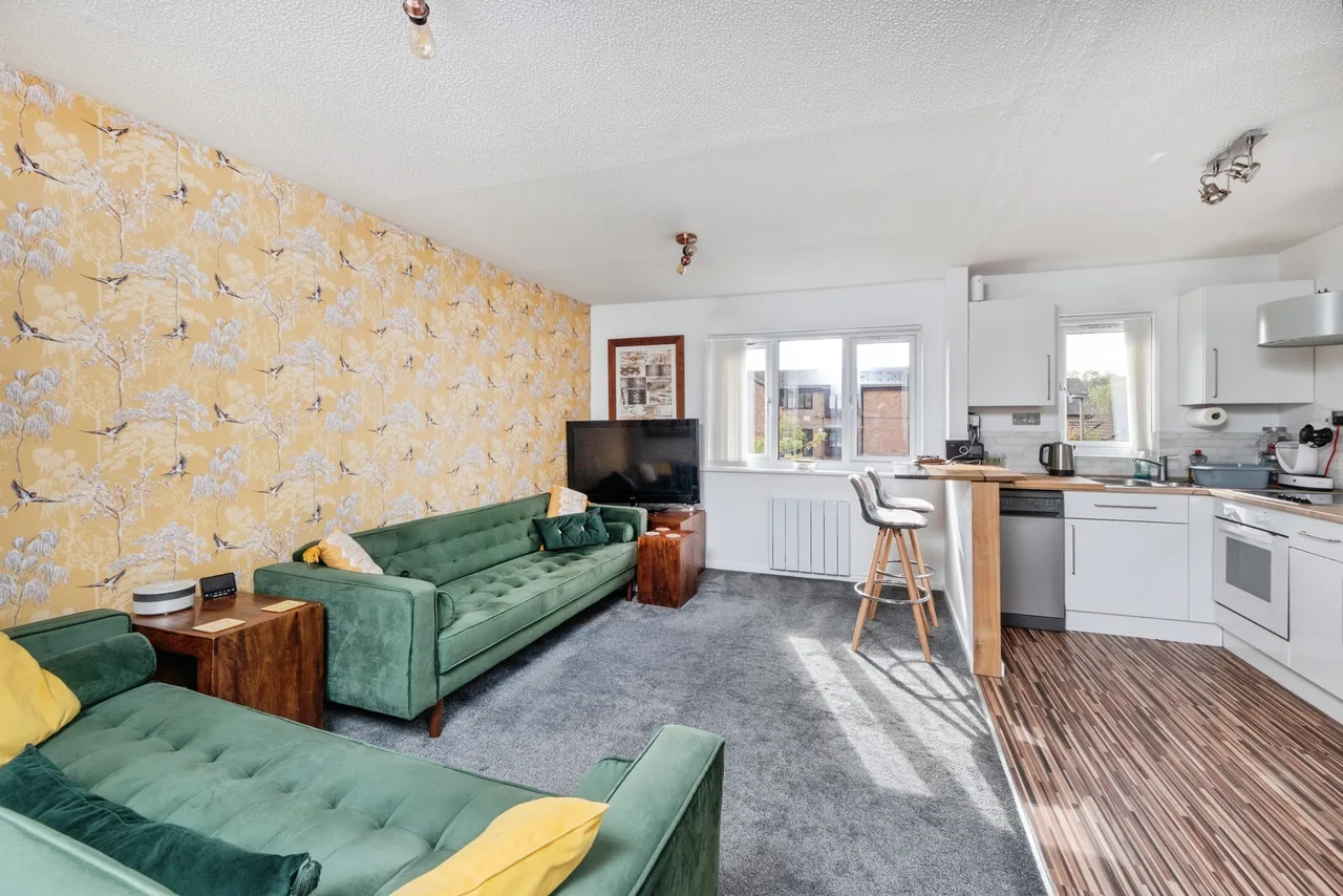 Haldene, Two Mile Ash, Milton Keynes, photo 6