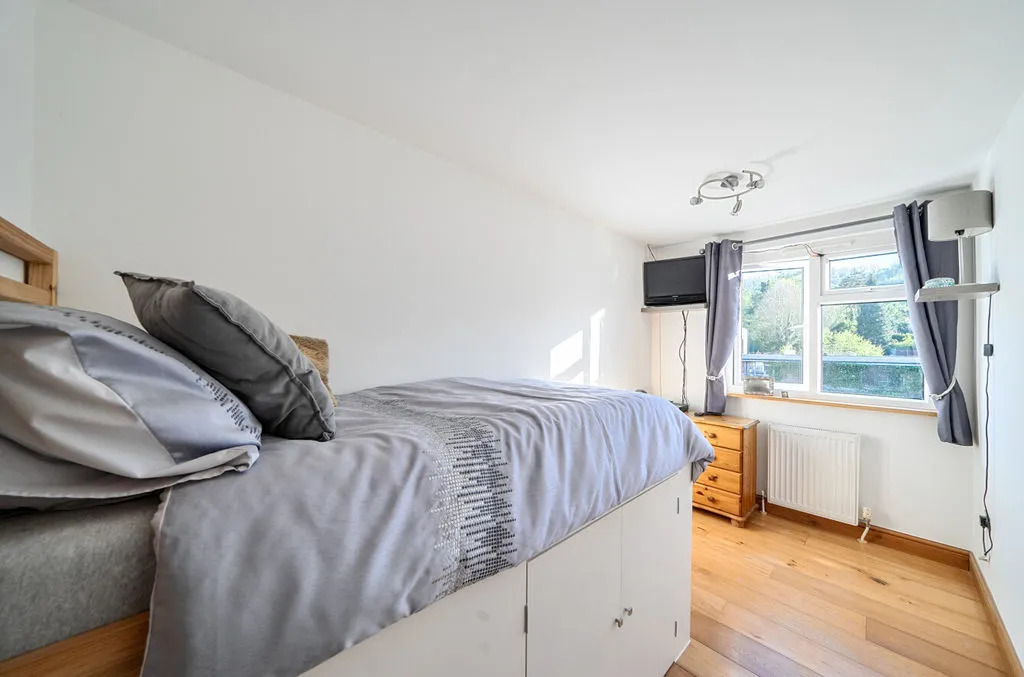 Bourne Park Close, Kenley CR8 5BS, photo 10