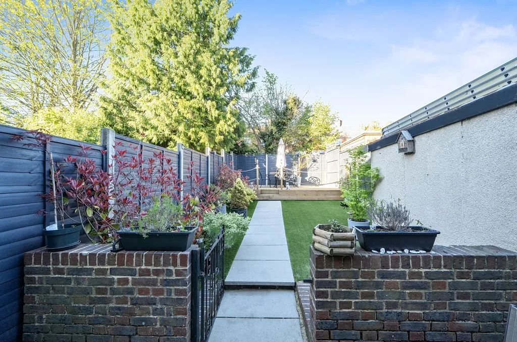 Bourne Park Close, Kenley CR8 5BS, photo 13