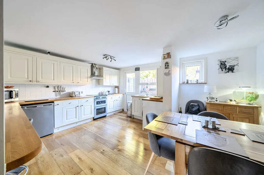 Bourne Park Close, Kenley CR8 5BS, photo 3