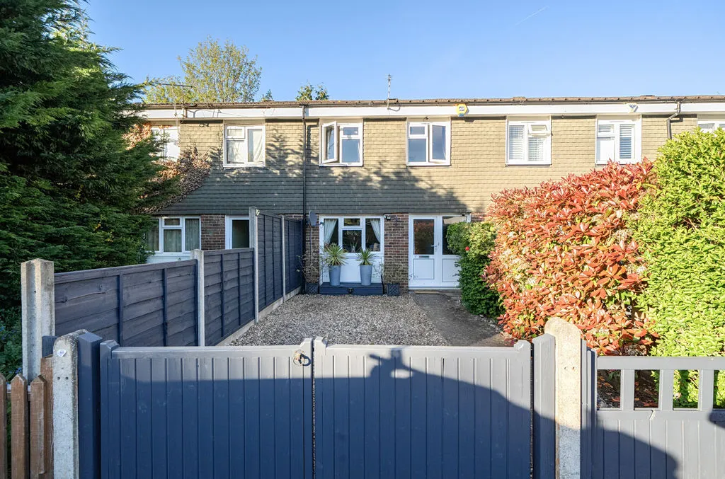 3 bed house for sale — Bourne Park Close, Kenley CR8 5BS
