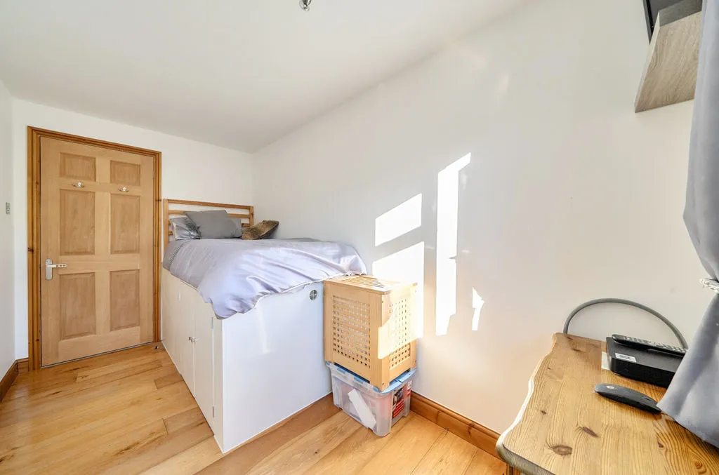 Bourne Park Close, Kenley CR8 5BS, photo 11