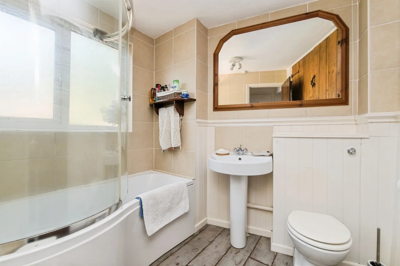 Commercial Road, Uffculme, EX15, photo 5