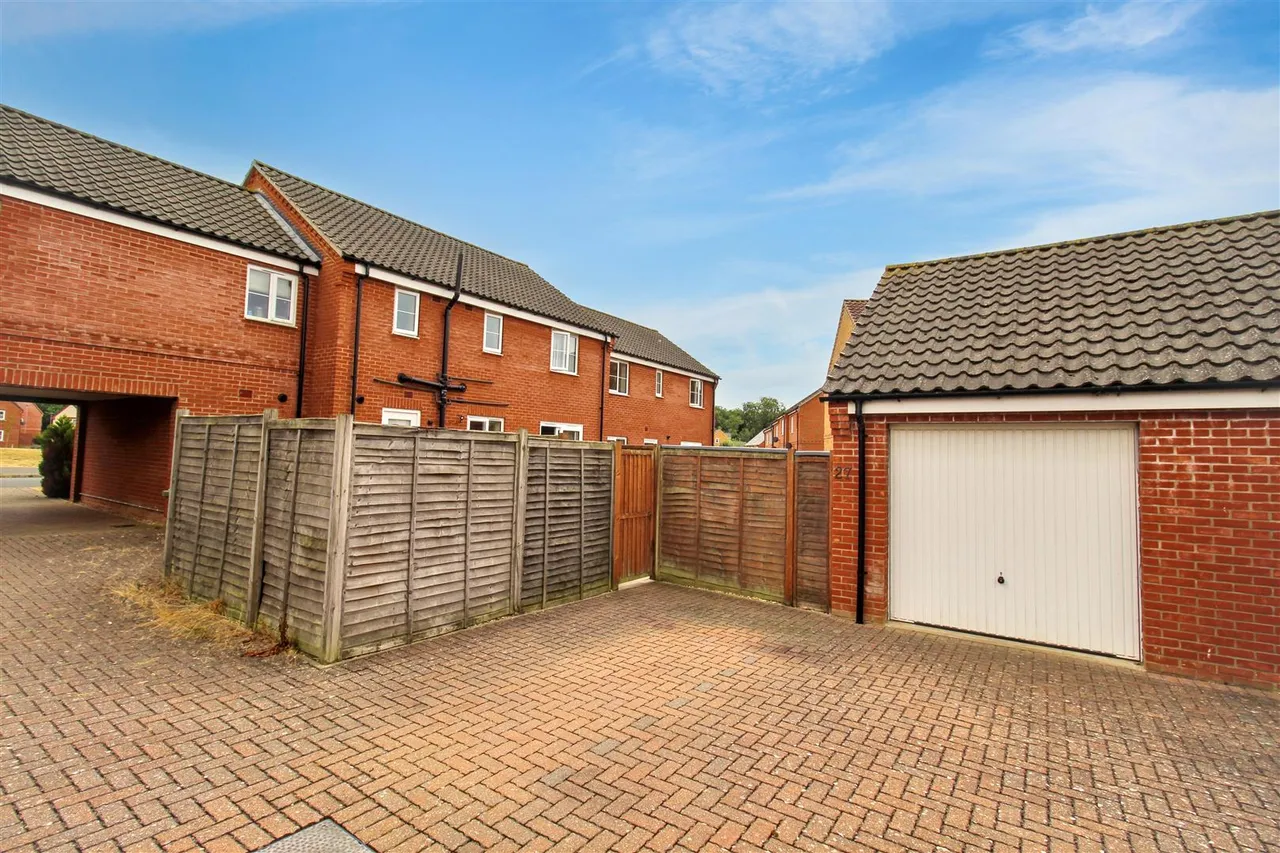 Hobart Lane, Aylsham, NR11, photo 7