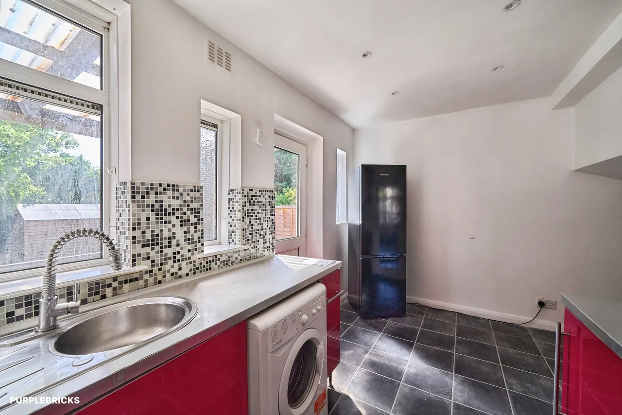 Duke Road, Ilford, IG6, photo 17