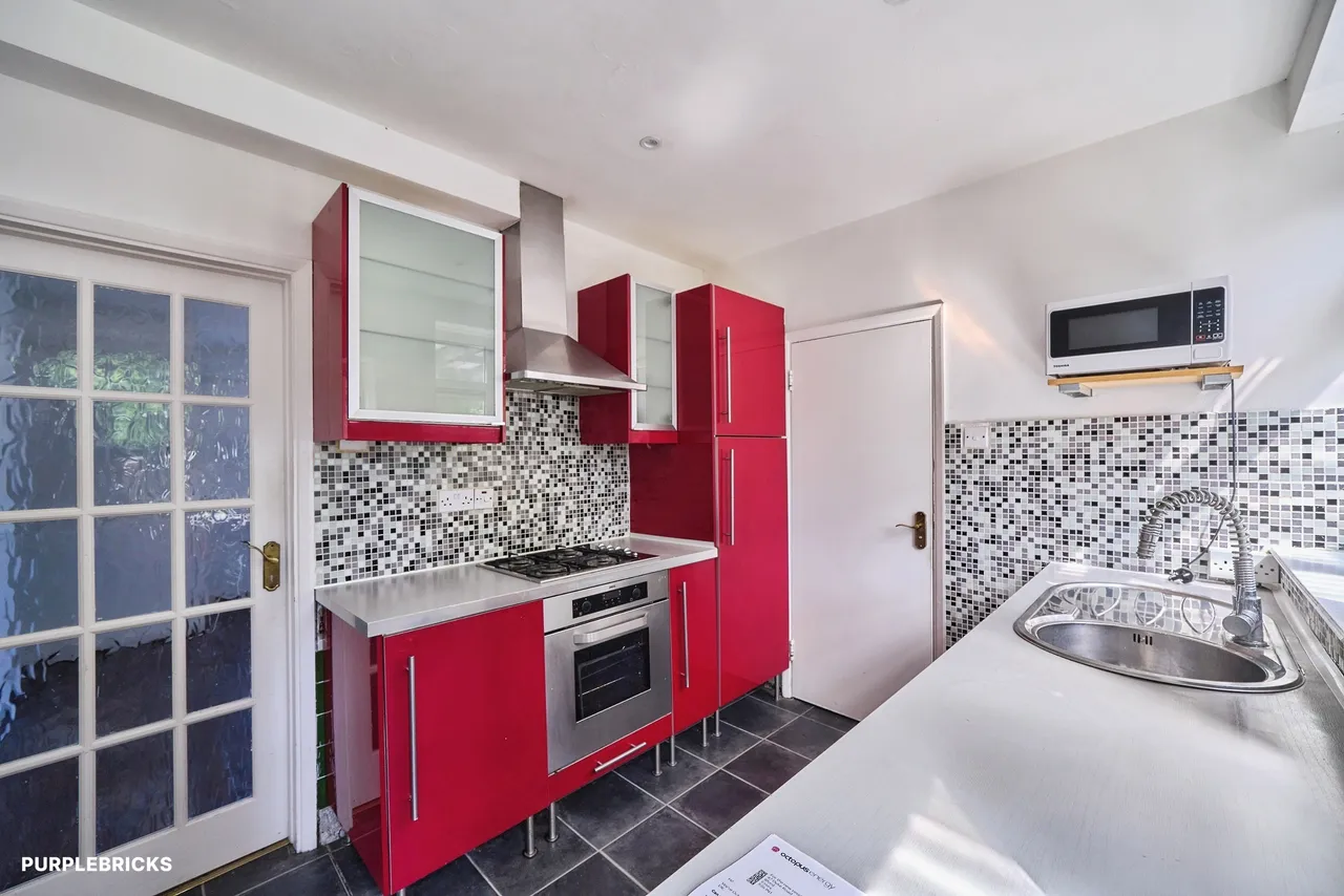 Duke Road, Ilford, IG6, photo 16