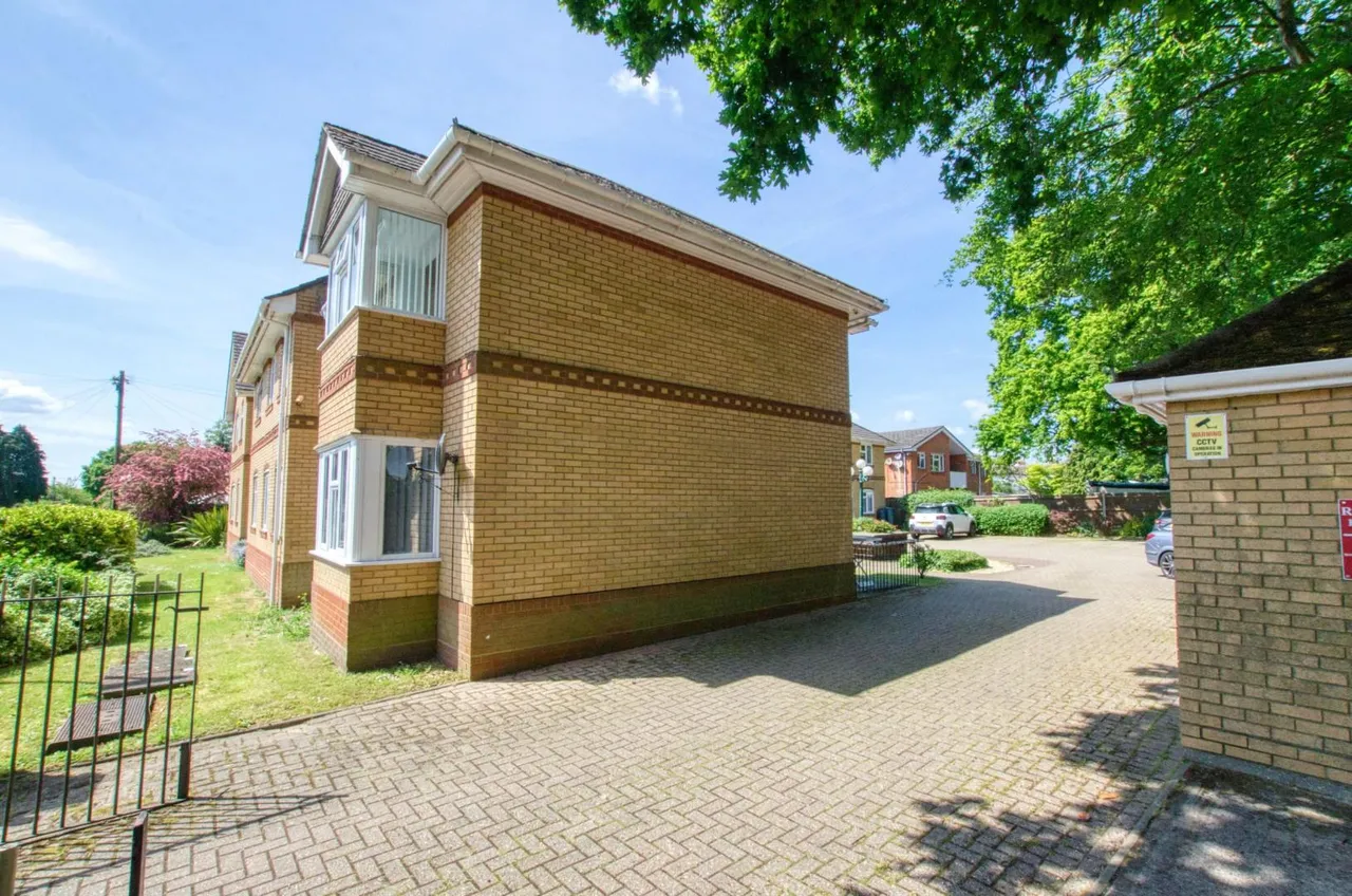Rosemary Court, Shales Road, Bitterne Village, Southampton, SO18 6TA, photo 10