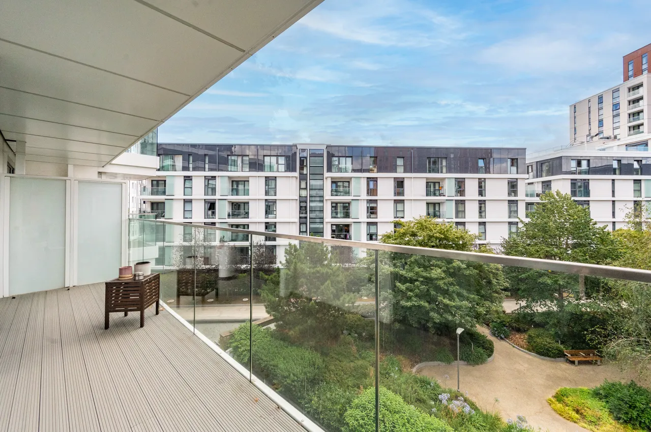 Flat 64, Brent House, Nine Elms Point, 50 Wandsworth Road, London, photo 8