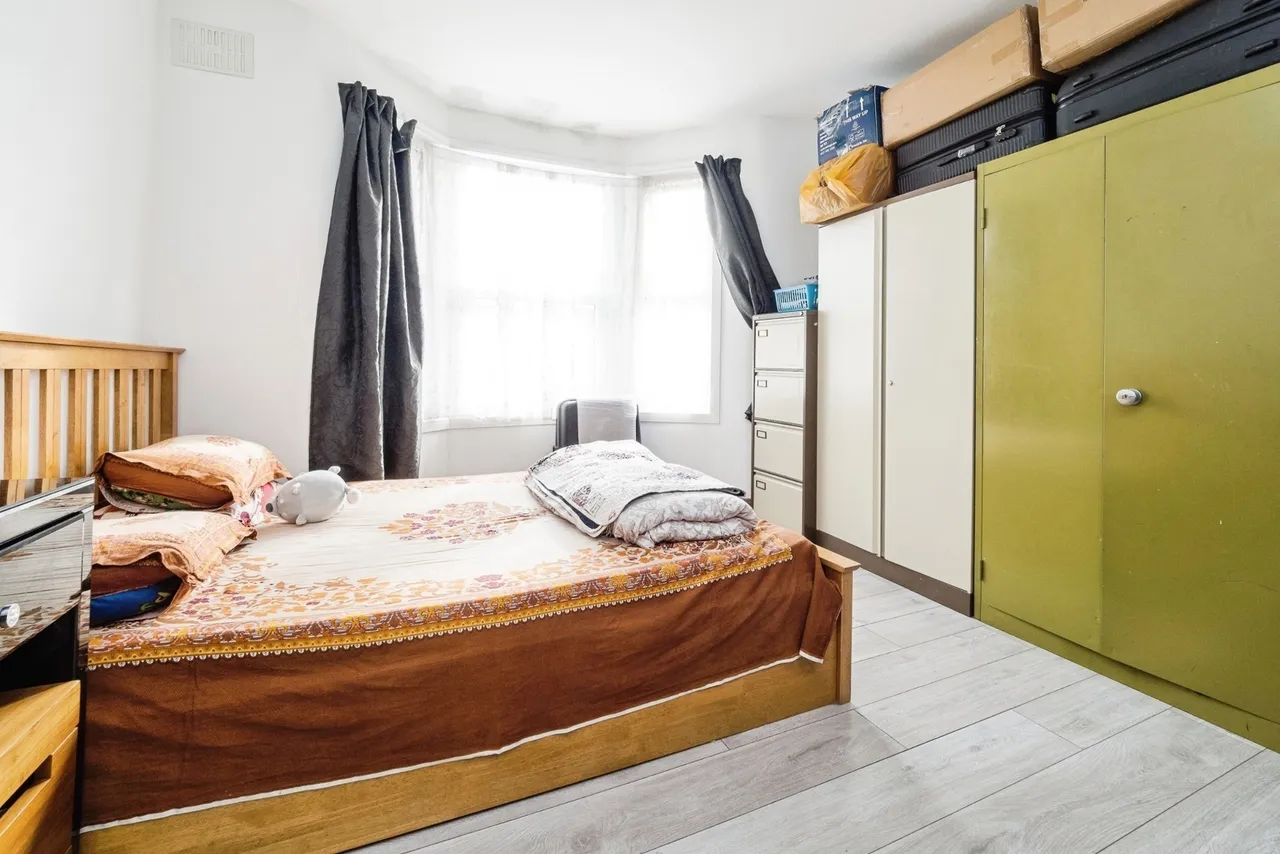 Grosvenor Road, London, E7, photo 12