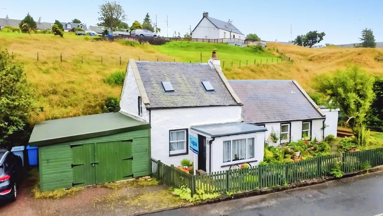 2 bed house for sale, Main Street, Leadhills, ML12