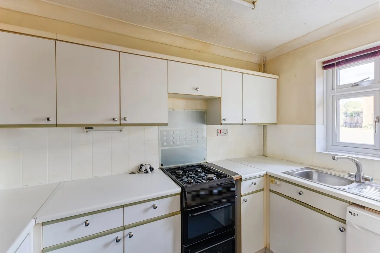 Limoges Court, Northampton, NN5, photo 3