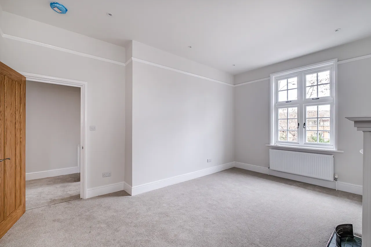 Upper Richmond Road, London, SW15, photo 5