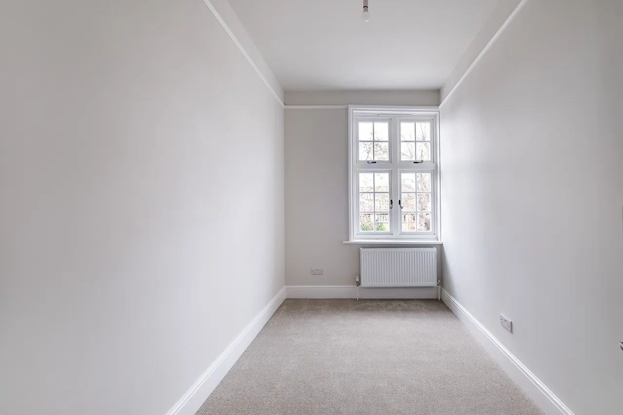 Upper Richmond Road, London, SW15, photo 8