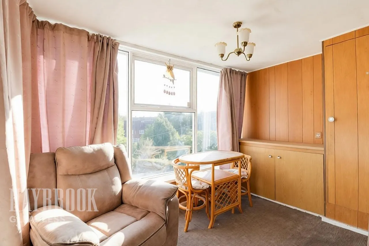 Briarfield Crescent, Charnock, photo 5