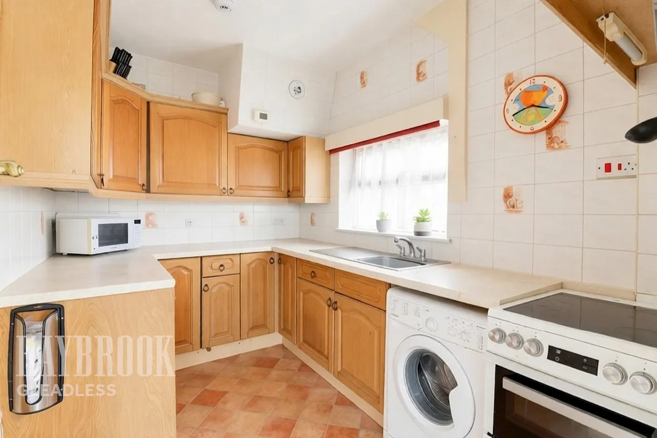 Briarfield Crescent, Charnock, photo 2