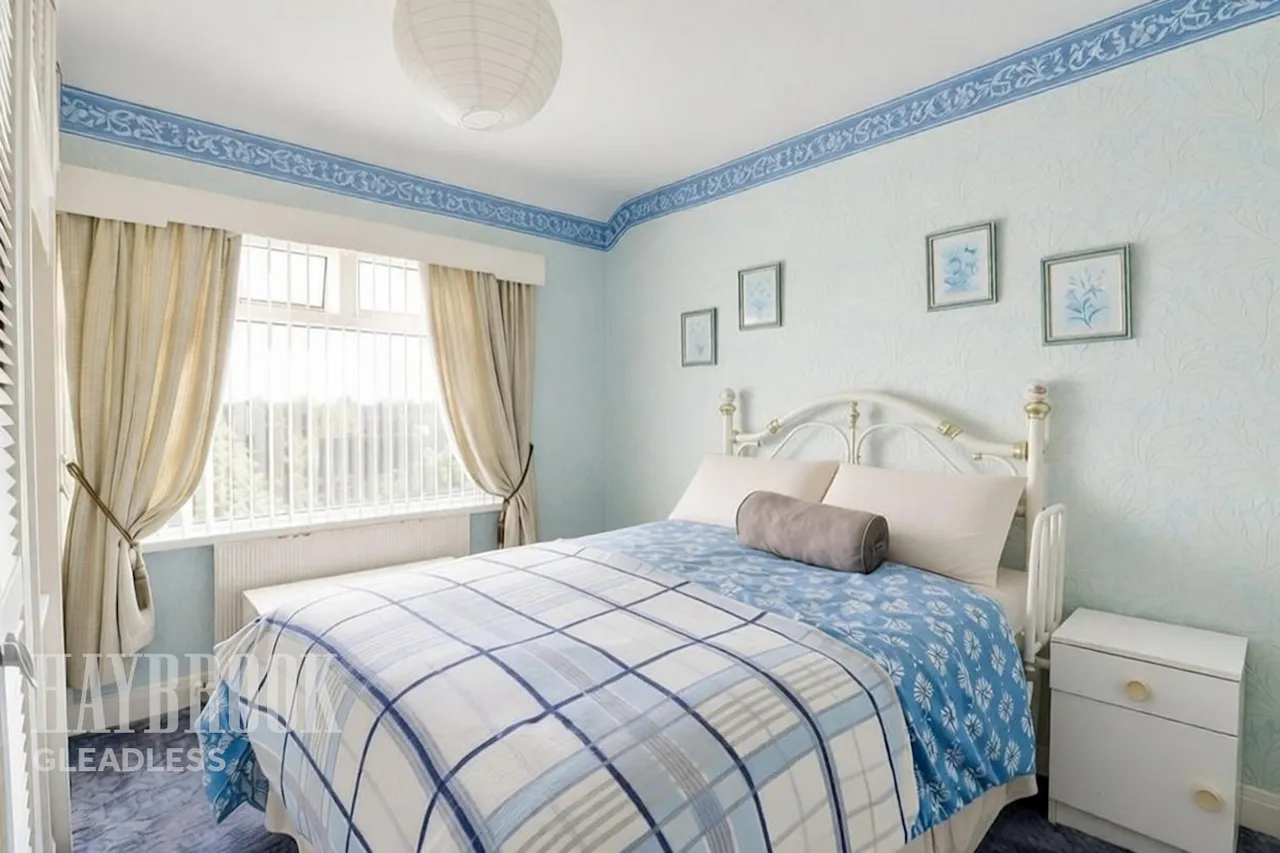 Briarfield Crescent, Charnock, photo 6