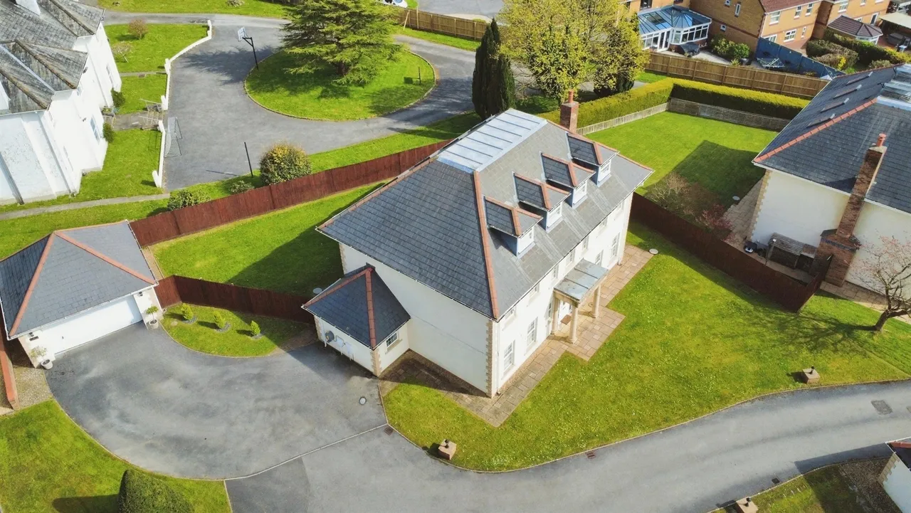 Cwrt Ty Gwyn Llanelli, SA14, photo 6