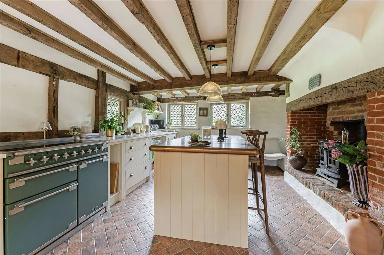 Strood Green, Wisborough Green, RH14, photo 9