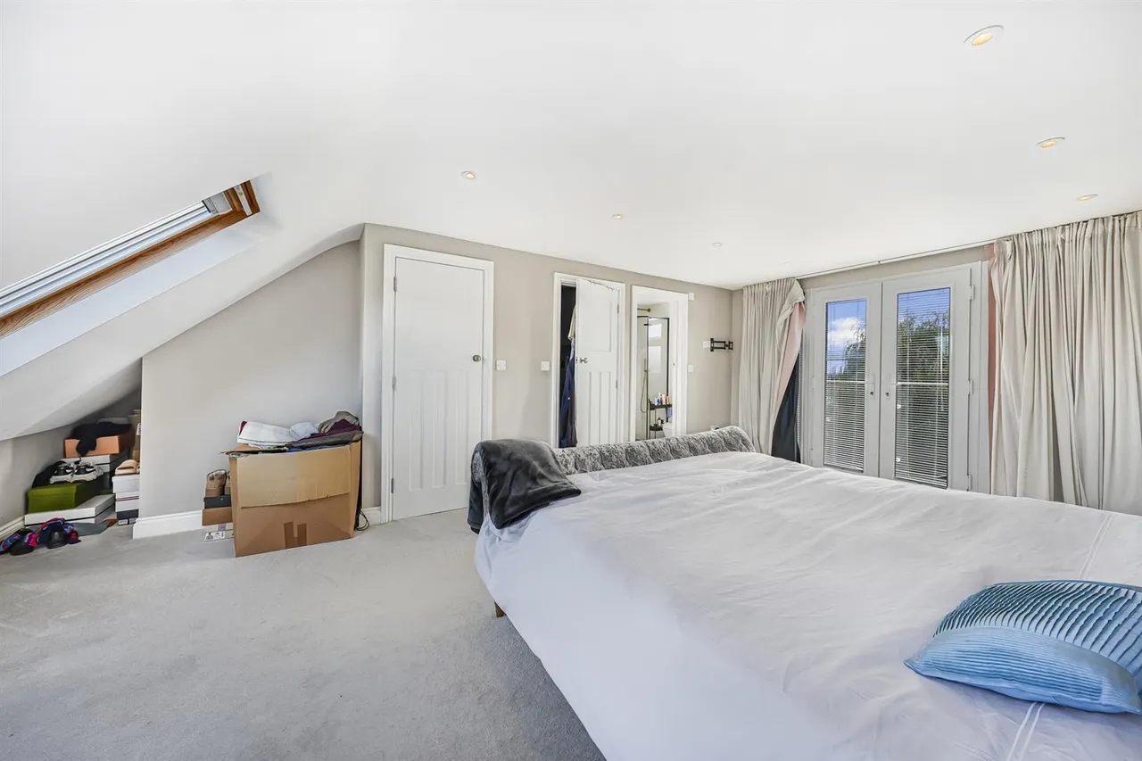 Connaught Avenue, North Chingford, E4, photo 20