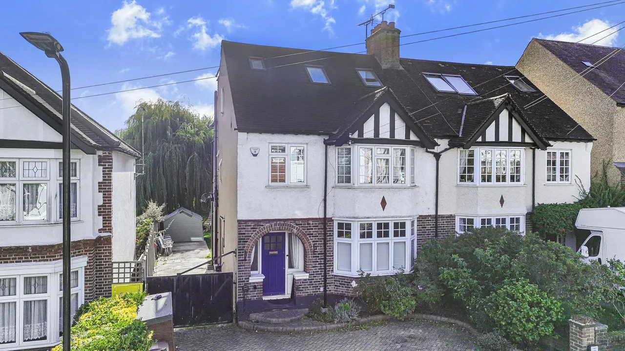 Connaught Avenue, North Chingford, E4, photo 33