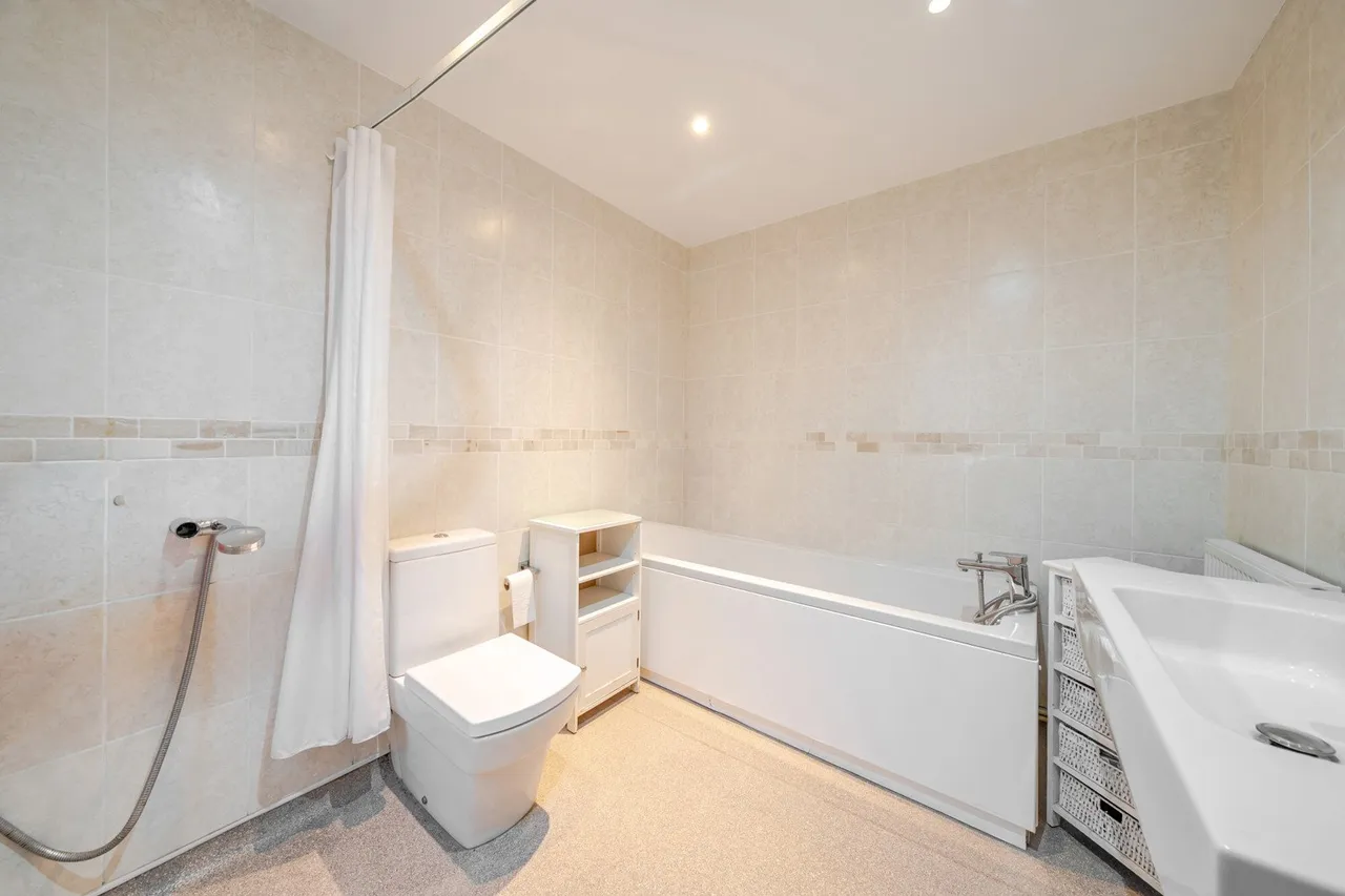 Highfield Road, BR7, photo 18