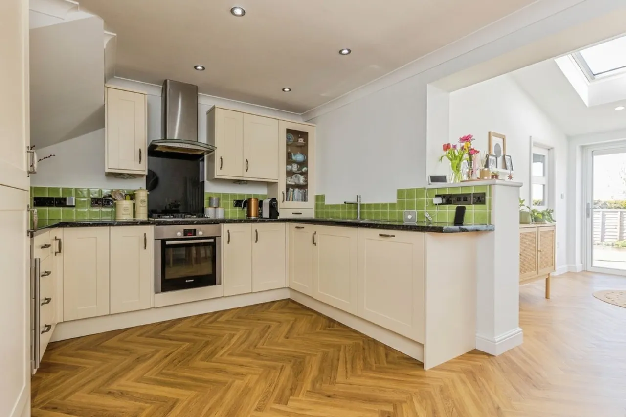 Newhall, Swadlincote, photo 8