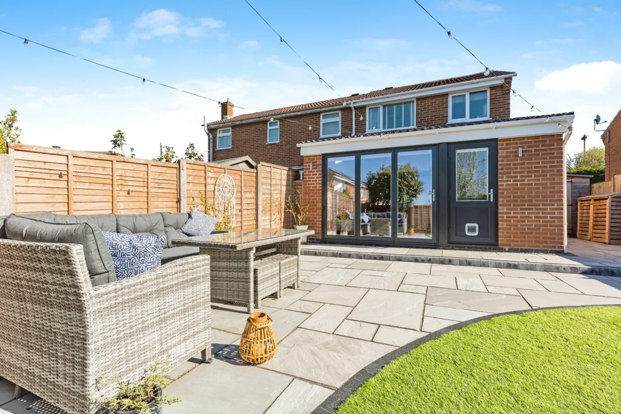 Newhall, Swadlincote, photo 2
