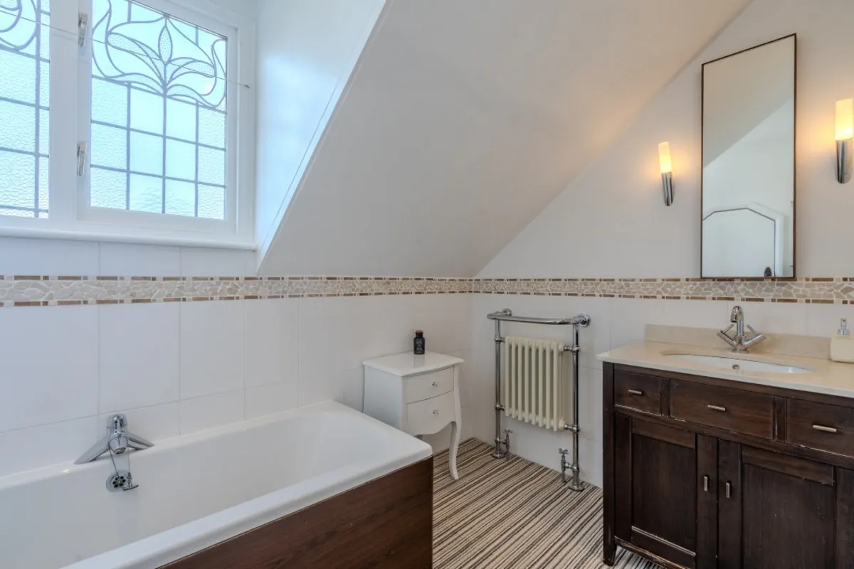 Broadview Road, Oulton Broad, photo 21
