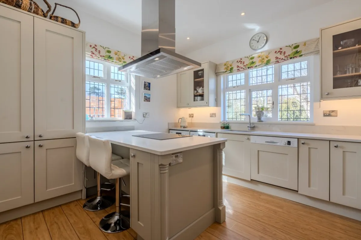 Broadview Road, Oulton Broad, photo 9