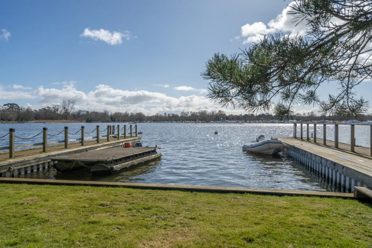 Broadview Road, Oulton Broad, photo 8