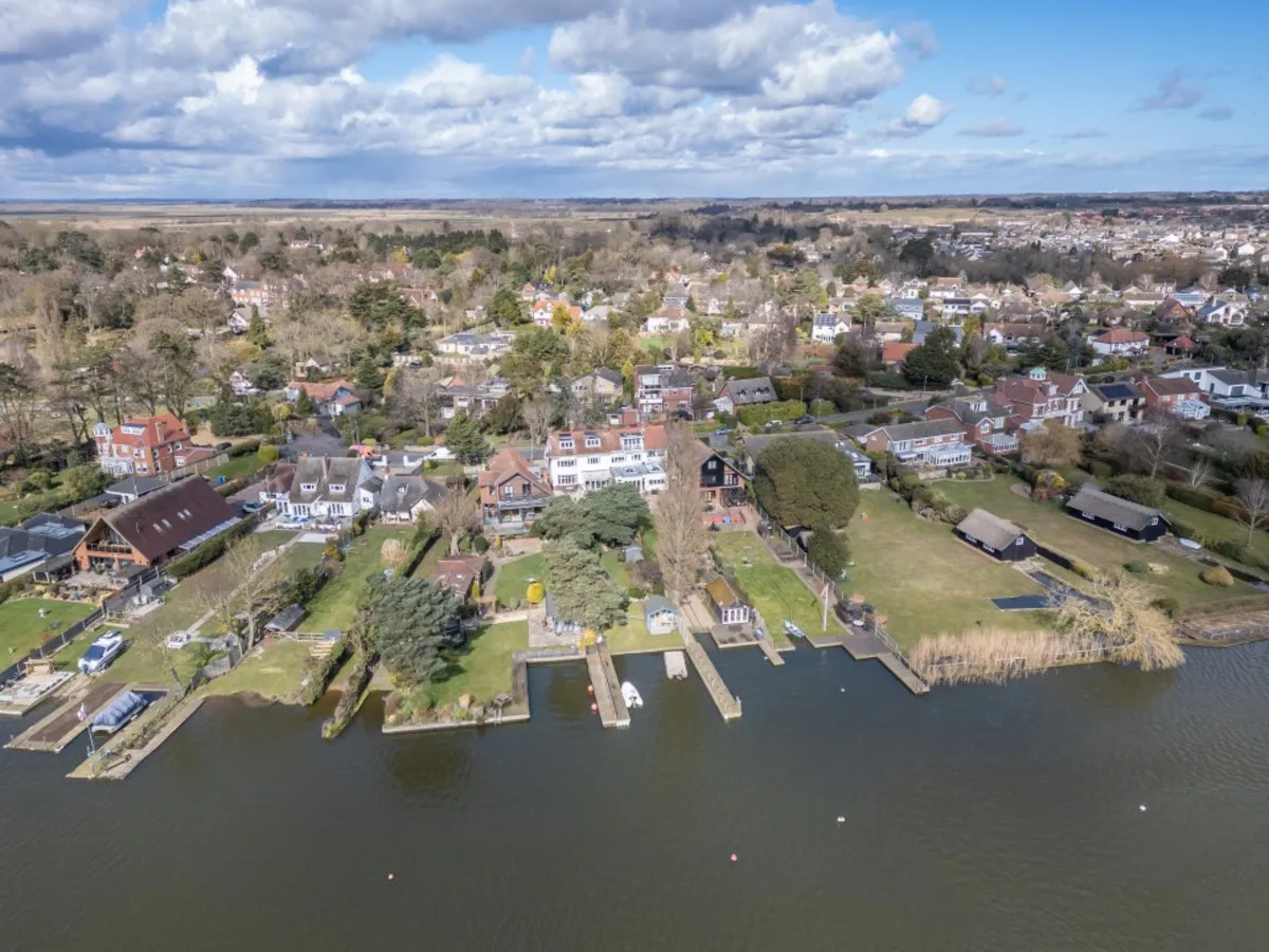 Broadview Road, Oulton Broad, photo 32