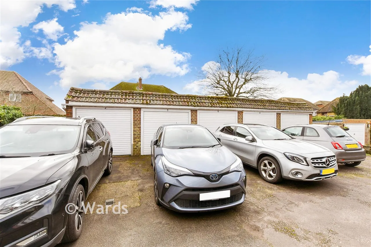 Dymchurch Road, Hythe, CT21, photo 8