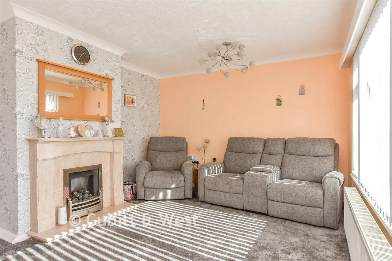 St. Thomas Drive, Bognor Regis, PO21, photo 4