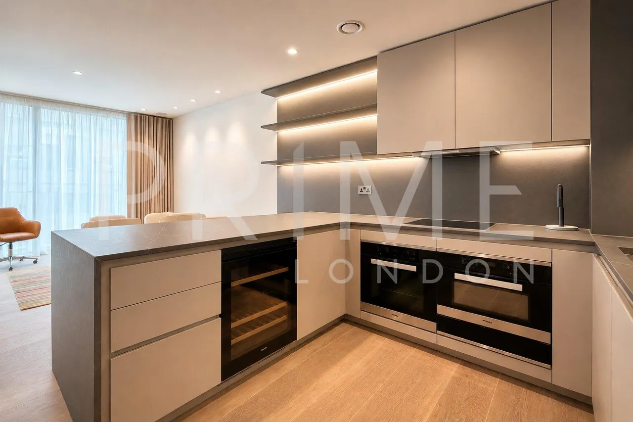 Buckingham Palace Road, London, SW1W, photo 3