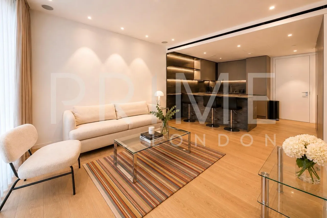 Buckingham Palace Road, London, SW1W, photo 4