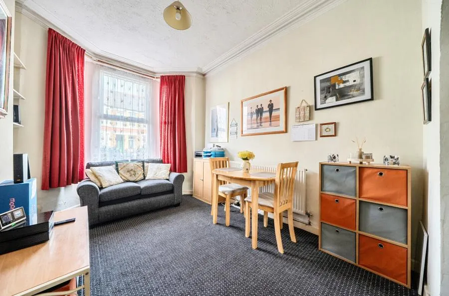Inverness Place, Roath, CF24, photo 10