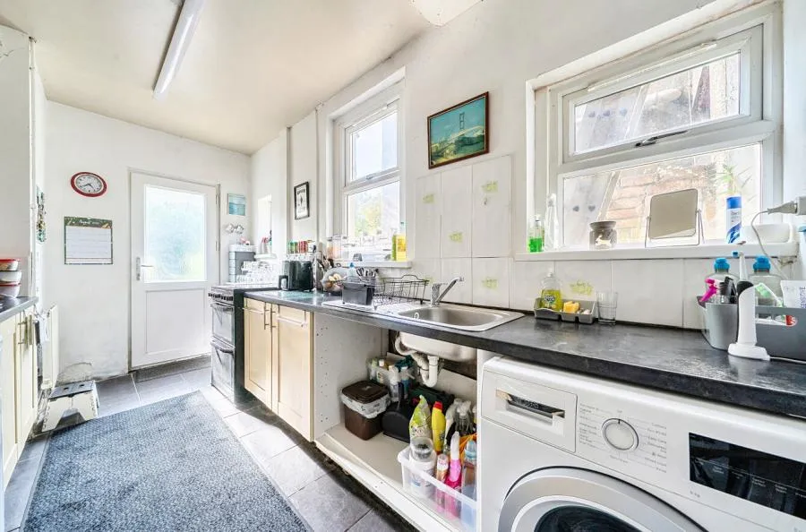 Inverness Place, Roath, CF24, photo 5