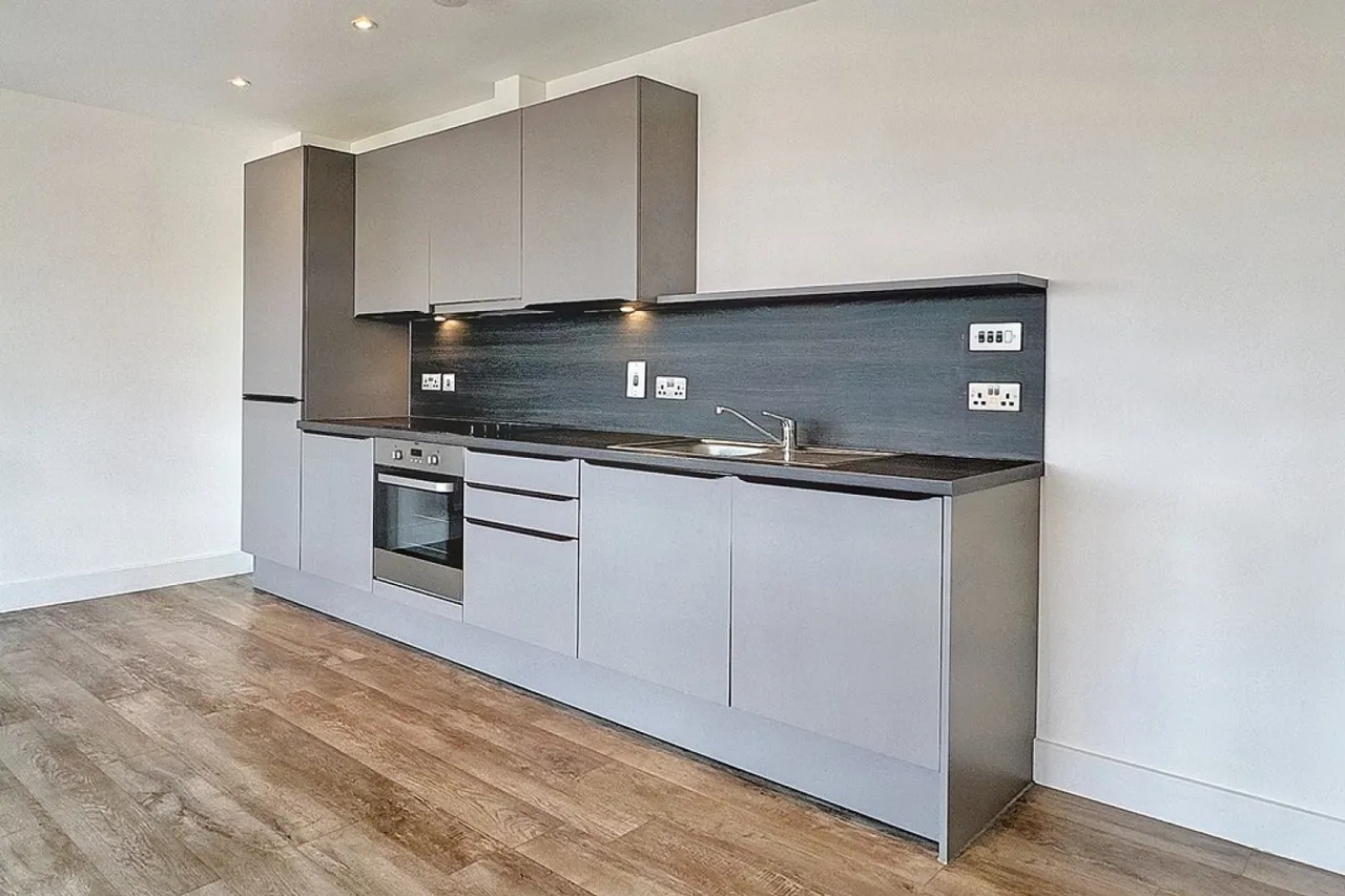 Victoria Road, Ashford, TN23, photo 2
