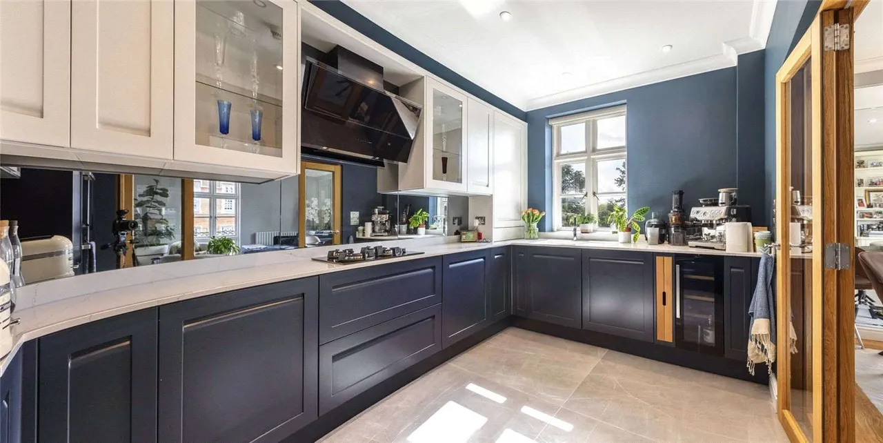 Holloway Drive, Virginia Water, GU25, photo 5