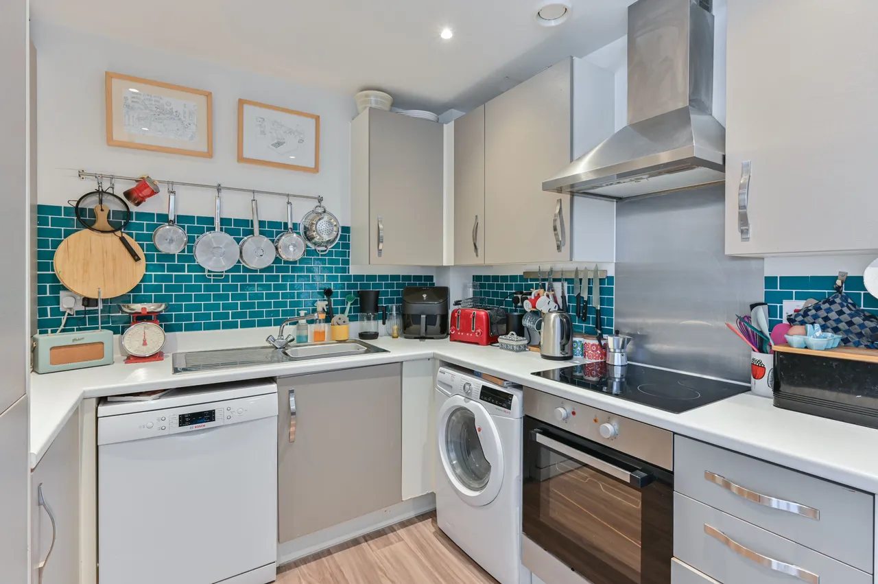 (25%), 10 Welland House 34e, London, photo 6