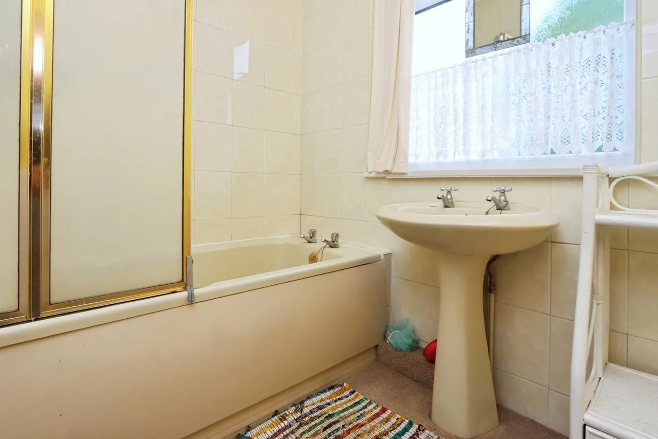 Hunstone Avenue, Sheffield, S8, photo 15