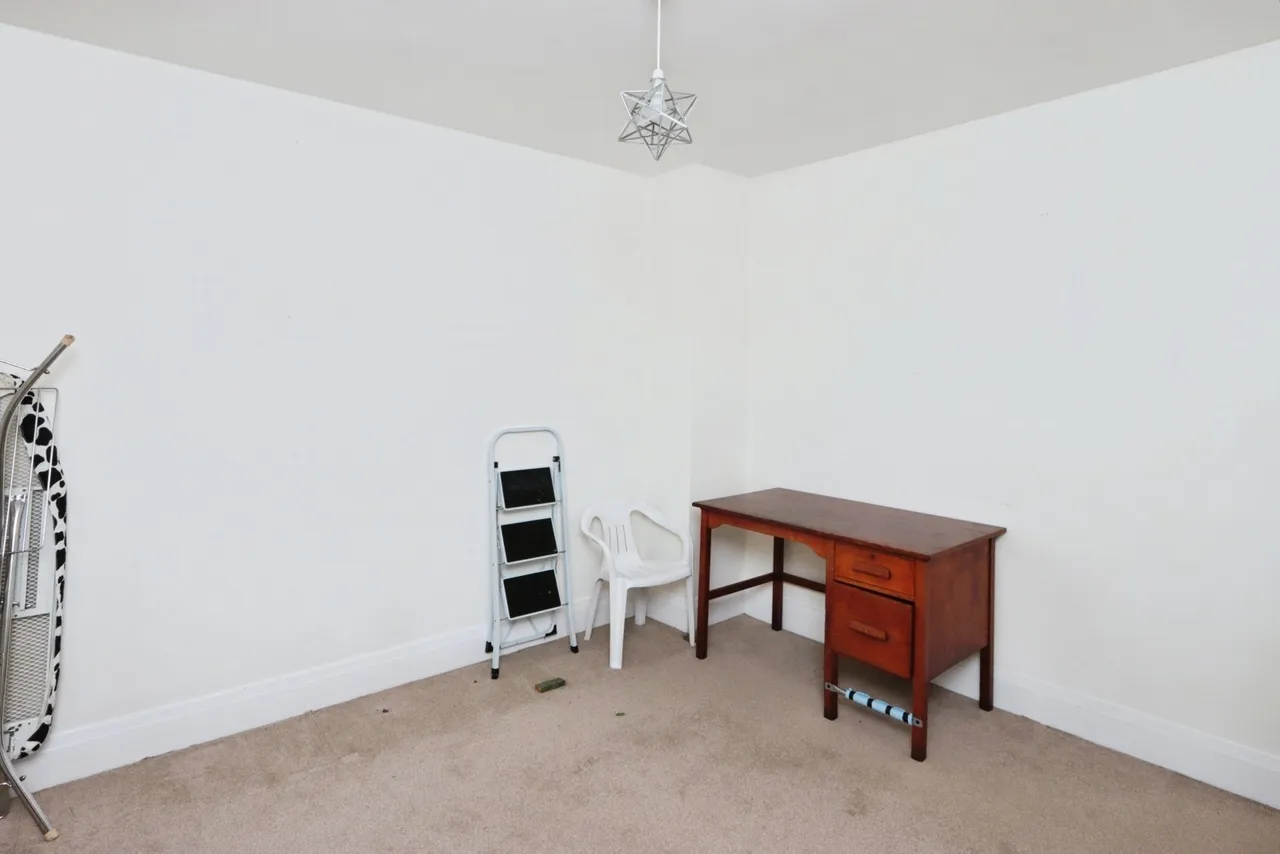 Hunstone Avenue, Sheffield, S8, photo 14