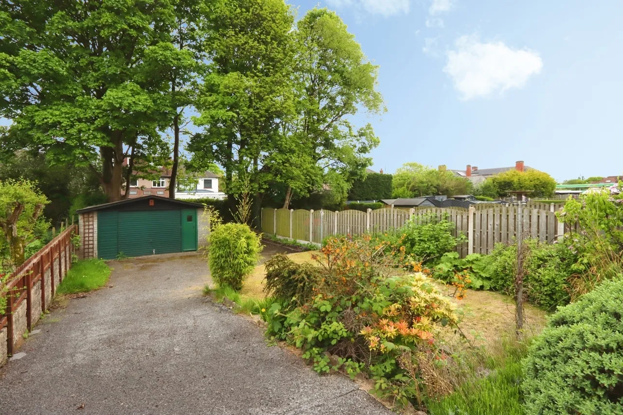Hunstone Avenue, Sheffield, S8, photo 16